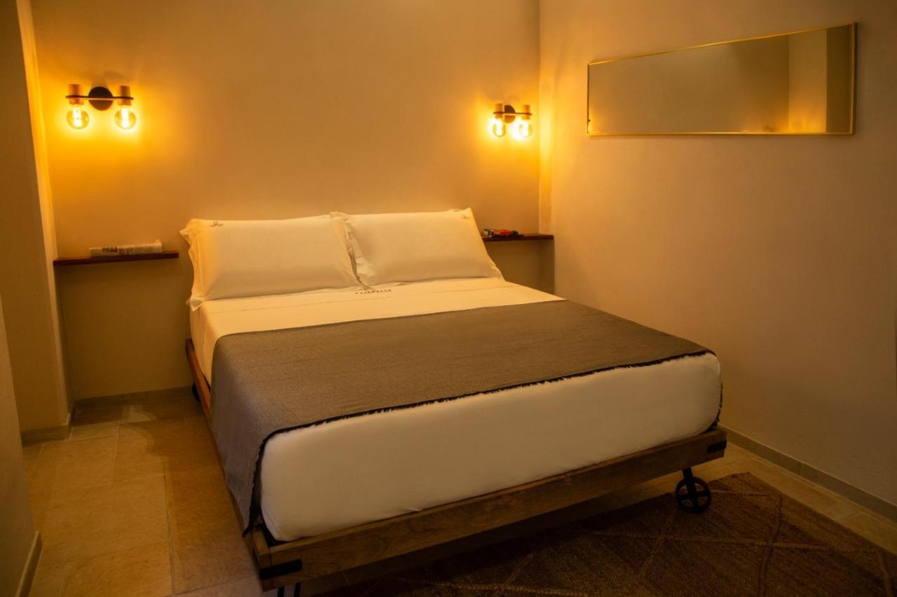 Ellements - Luxury Rooms Бриндизи Экстерьер фото