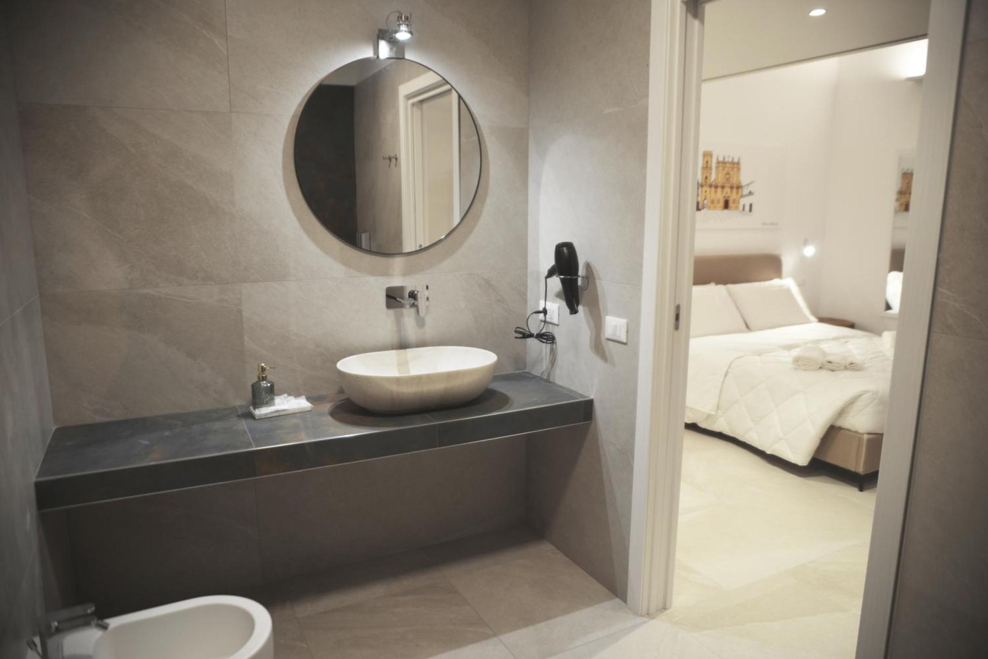 Ellements - Luxury Rooms Бриндизи Экстерьер фото